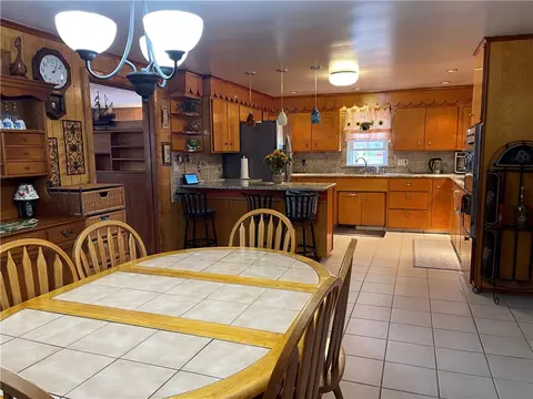 68 Spring Grove Ave, Warwick, RI 02889 photo 5
