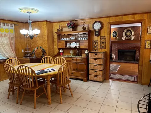 68 Spring Grove Ave, Warwick, RI 02889 photo 4