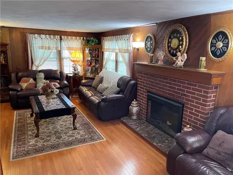 68 Spring Grove Ave, Warwick, RI 02889 photo 8