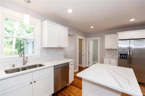 317 Inez Ave, Warwick, RI 02886 photo 18
