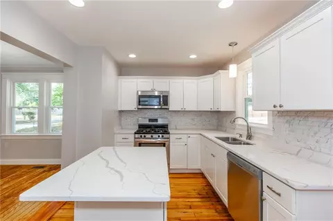 317 Inez Ave, Warwick, RI 02886 photo 17