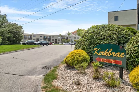196 Old River Rd #7SF, Lincoln, RI 02865