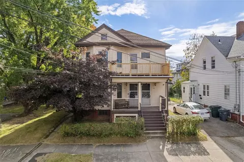 130 Dover St, Providence, RI 02908