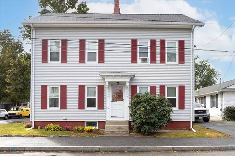 134 Grove St, Lincoln, RI 02865