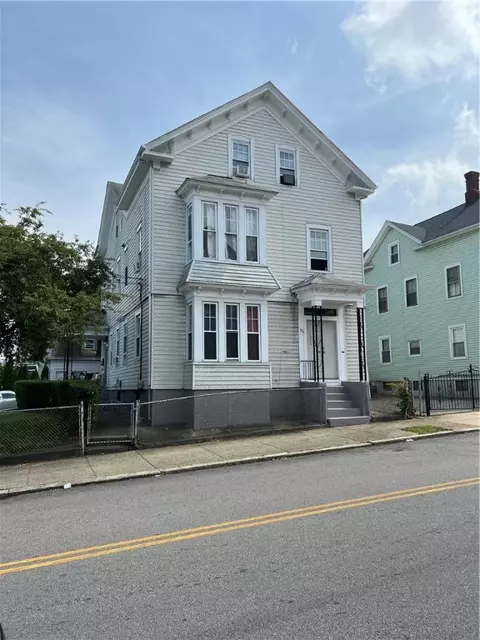 154 Magnolia St, Providence, RI 02909