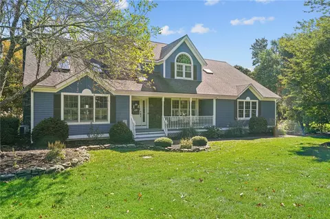 495 Congdon Dr, South Kingstown, RI 02879