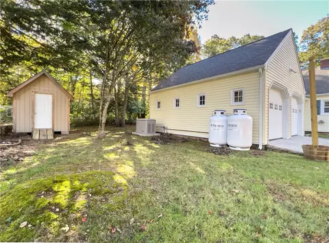 190 Harmony Rd, Scituate, RI 02857 photo 5