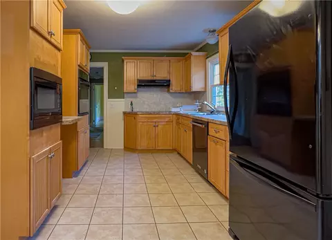 190 Harmony Rd, Scituate, RI 02857 photo 7