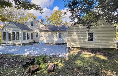 190 Harmony Rd, Scituate, RI 02857 photo 3