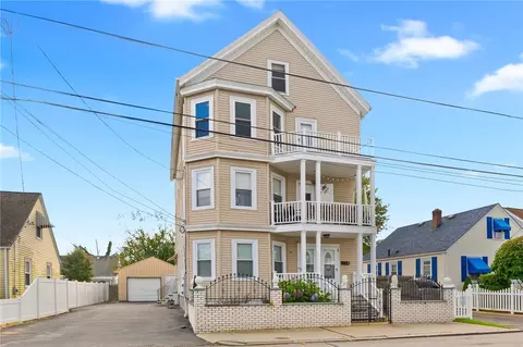 150 Chandler Ave, Pawtucket, RI 02860