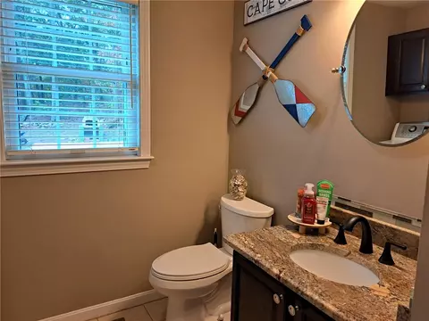 404 Congress St, Woonsocket, RI 02895 photo 8