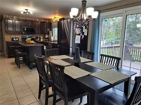 404 Congress St, Woonsocket, RI 02895 photo 3