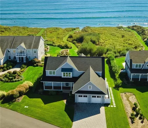 1020 Ocean Rd, Narragansett, RI 02882