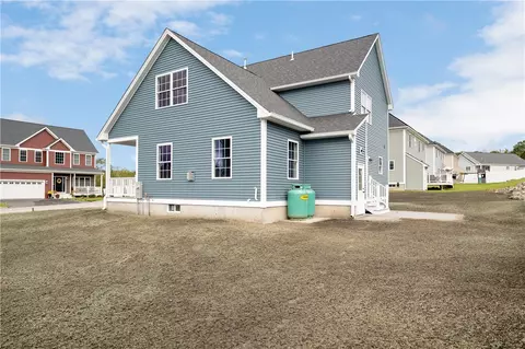 426 Louise St, Woonsocket, RI 02895 photo 32