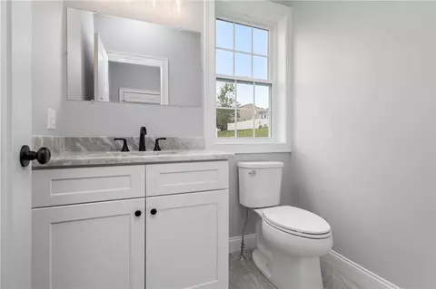 426 Louise St, Woonsocket, RI 02895 photo 11