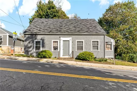 425 North Rd, Scituate, RI 02831