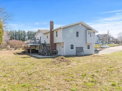 7 Morrone Ct, Westerly, RI 02891 photo 3