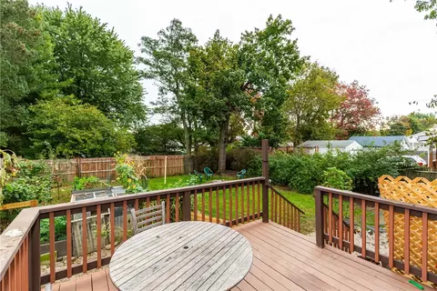 160 Manolla Ave, Warwick, RI 02888 photo 25