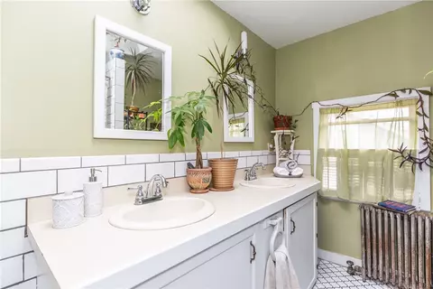 160 Manolla Ave, Warwick, RI 02888 photo 22