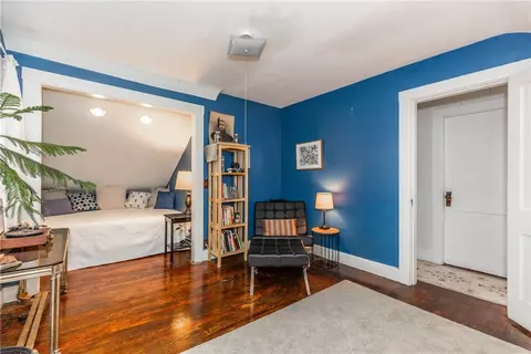 160 Manolla Ave, Warwick, RI 02888 photo 14