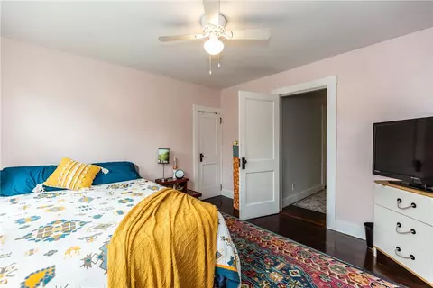 160 Manolla Ave, Warwick, RI 02888 photo 17