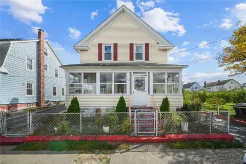 62 Fifth St, East Providence, RI 02914