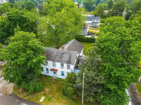 51 Duane St, East Greenwich, RI 02818