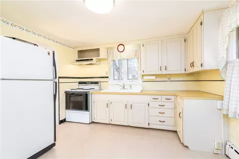 272 Hoxsie Ave, Warwick, RI 02889 photo 12