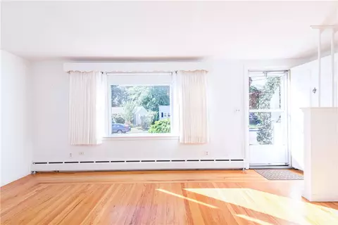 272 Hoxsie Ave, Warwick, RI 02889 photo 9