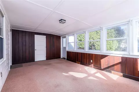 272 Hoxsie Ave, Warwick, RI 02889 photo 22
