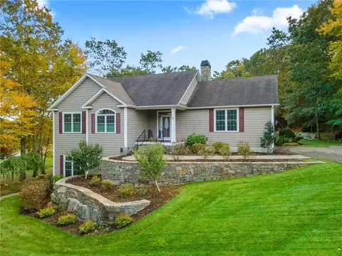 25 Randeau Psge, Westerly, RI 02891