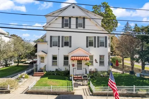 33 Grove Ave #5, Westerly, RI 02891
