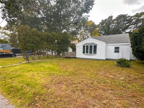 89 Pheasant Ave, Warwick, RI 02886 photo 5