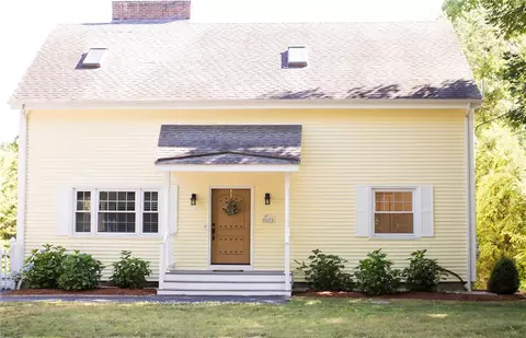 251 Narragansett Ave, South Kingstown, RI 02879