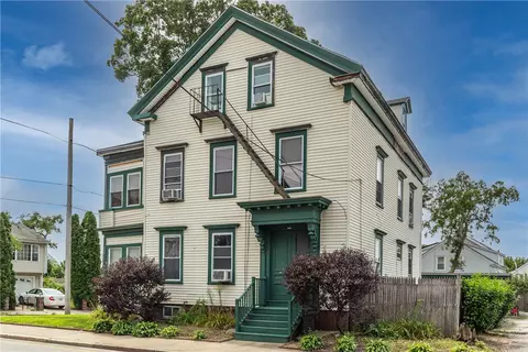 103 Prospect St, Pawtucket, RI 02860