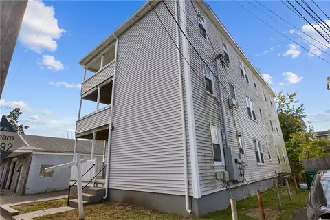 37 Foundry St, Woonsocket, RI 02895 photo 5