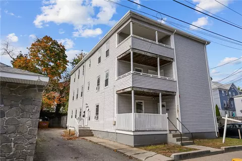 37 Foundry St, Woonsocket, RI 02895