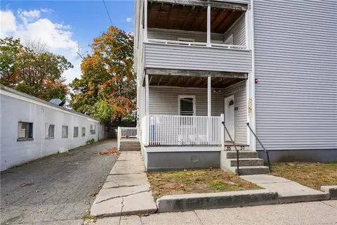 37 Foundry St, Woonsocket, RI 02895 photo 3