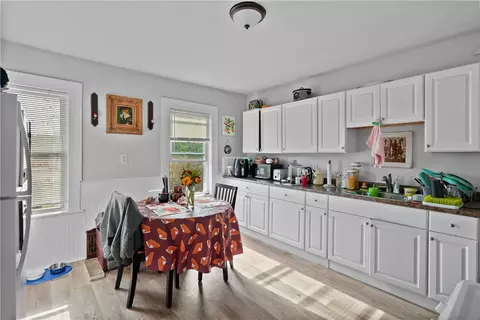 37 Foundry St, Woonsocket, RI 02895 photo 18