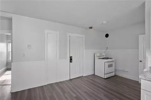 37 Foundry St, Woonsocket, RI 02895 photo 12