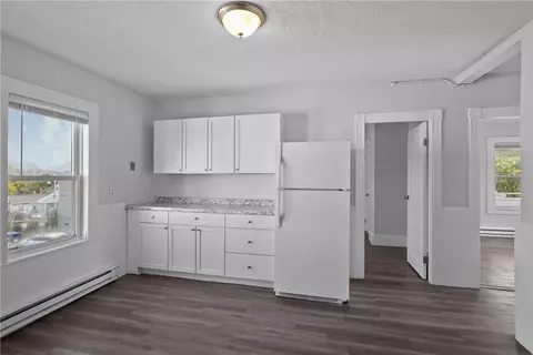37 Foundry St, Woonsocket, RI 02895 photo 7