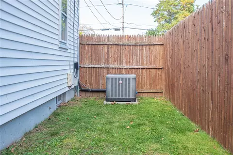 68 Falcon Ave, Warwick, RI 02888 photo 13