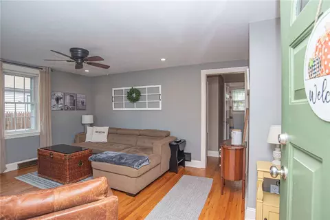 68 Falcon Ave, Warwick, RI 02888 photo 22