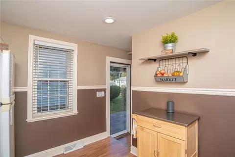 68 Falcon Ave, Warwick, RI 02888 photo 40