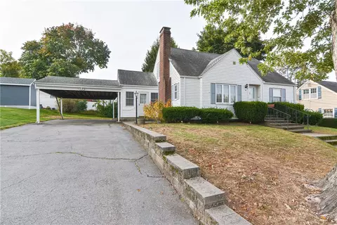 19 Hillside Ave, East Providence, RI 02914