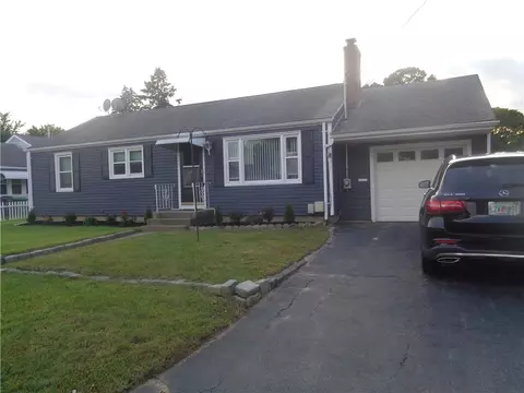 43 Parsonage Dr, Warwick, RI 02889