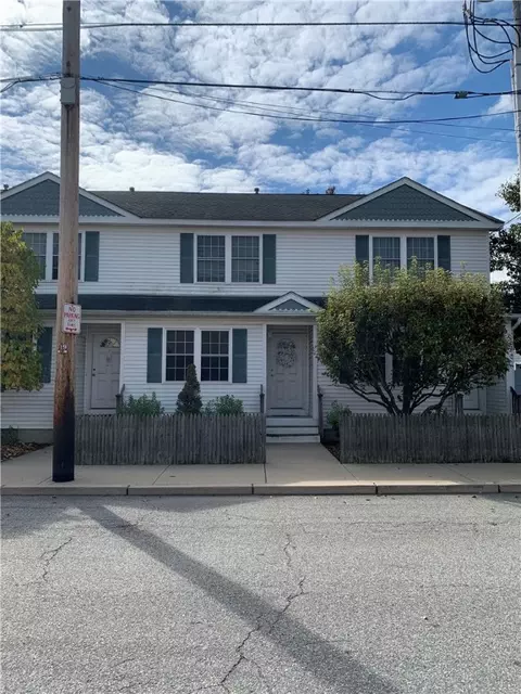150 Samuel Ave, Pawtucket, RI 02860