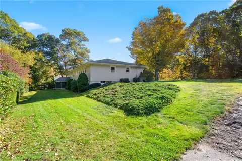 44 Old Post Rd, Westerly, RI 02891 photo 6