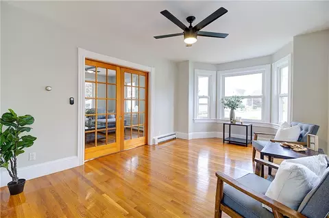 492 Winter St, Woonsocket, RI 02895 photo 4