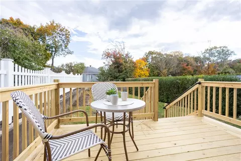 492 Winter St, Woonsocket, RI 02895 photo 14
